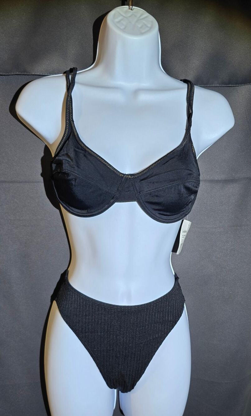 GINA BENOTTI SWIMWEAR / SIZE M / NWOT - (BUY 1 GET 1  1/2 OFF)
